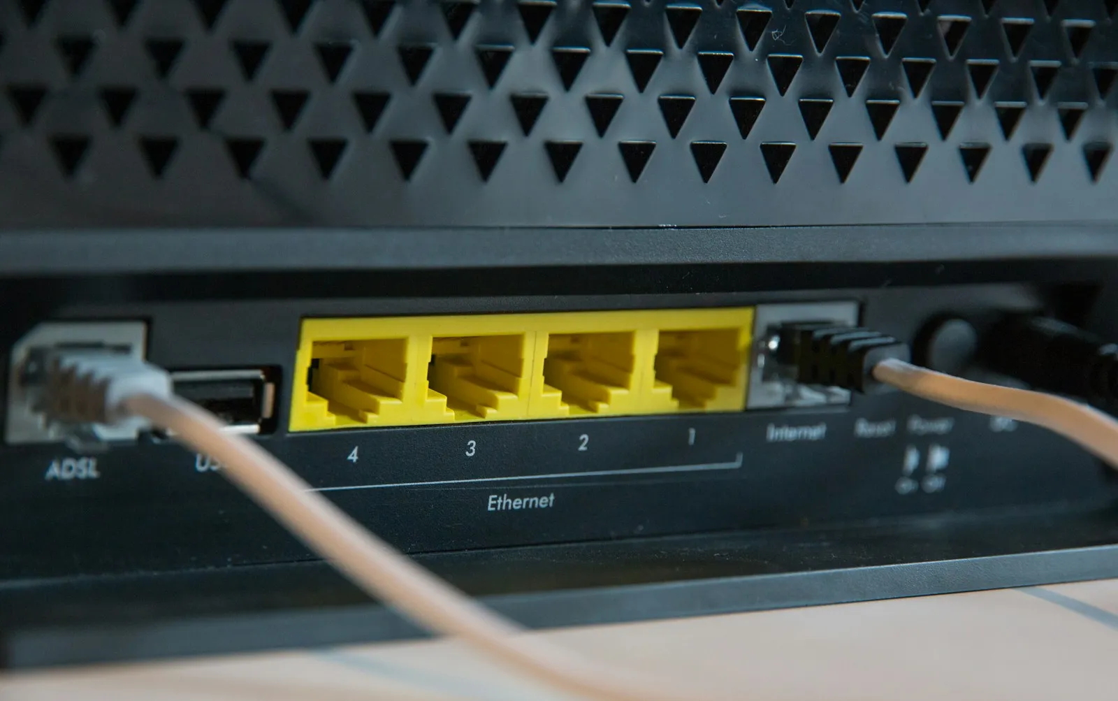 Cable vs Fiber Internet